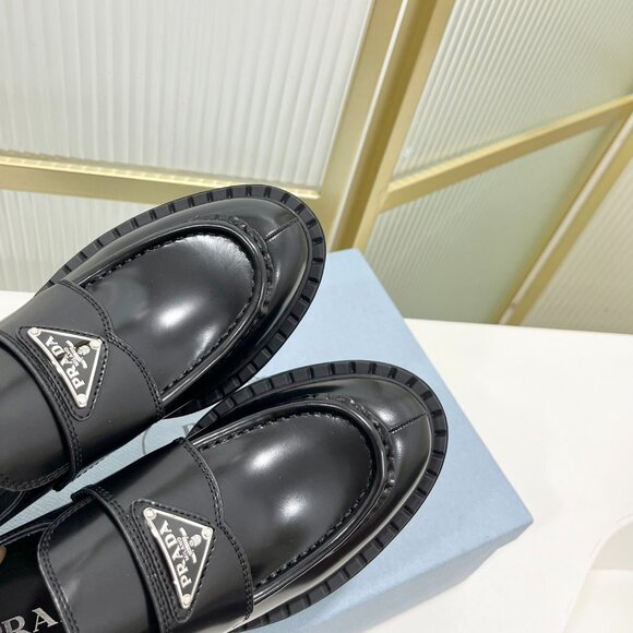 Prada Chocolate Loafers in black - Picture 5 of 8